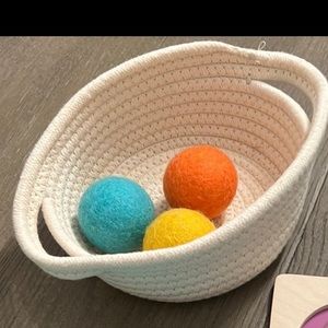 Lovevery Treasure Basket with Felt Ball Set